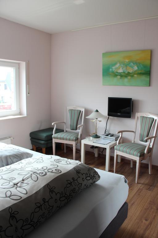 Bed and Breakfast Haus Rheinblick Grieth Zimmer foto