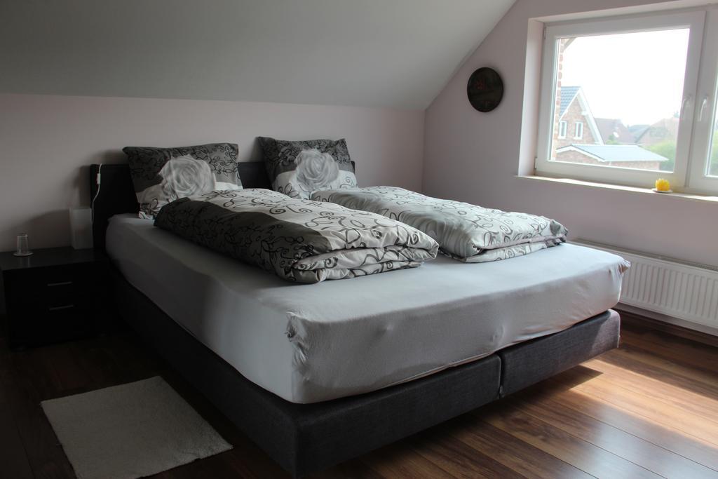 Bed and Breakfast Haus Rheinblick Grieth Zimmer foto