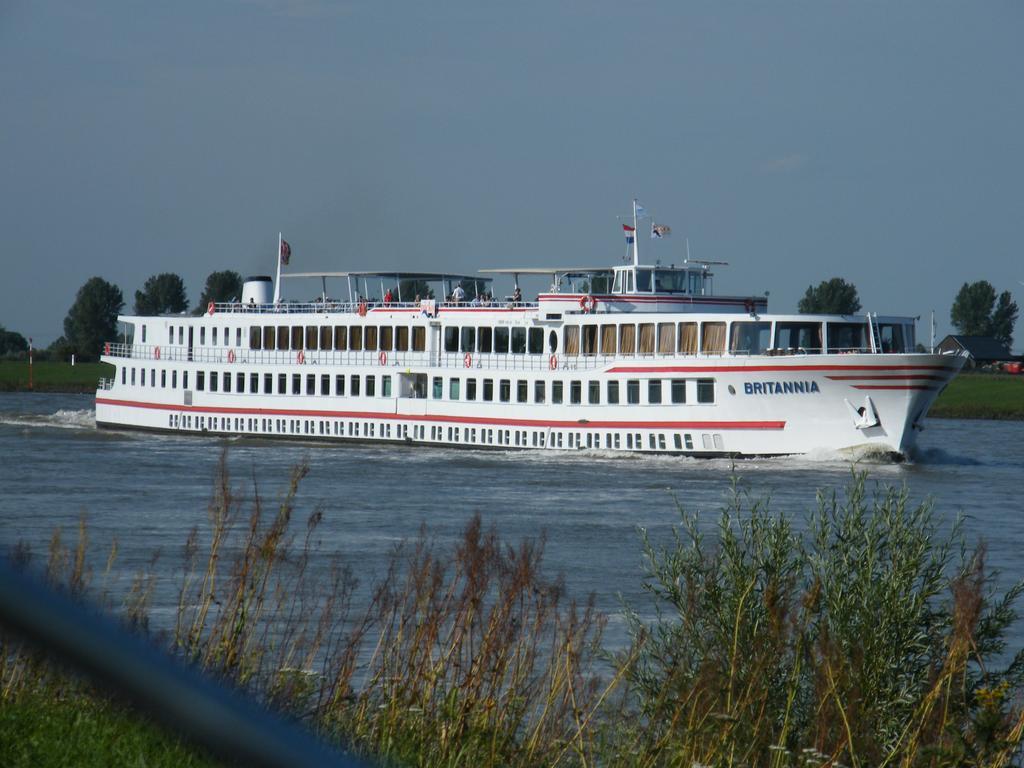 Bed and Breakfast Haus Rheinblick Grieth Exterior foto